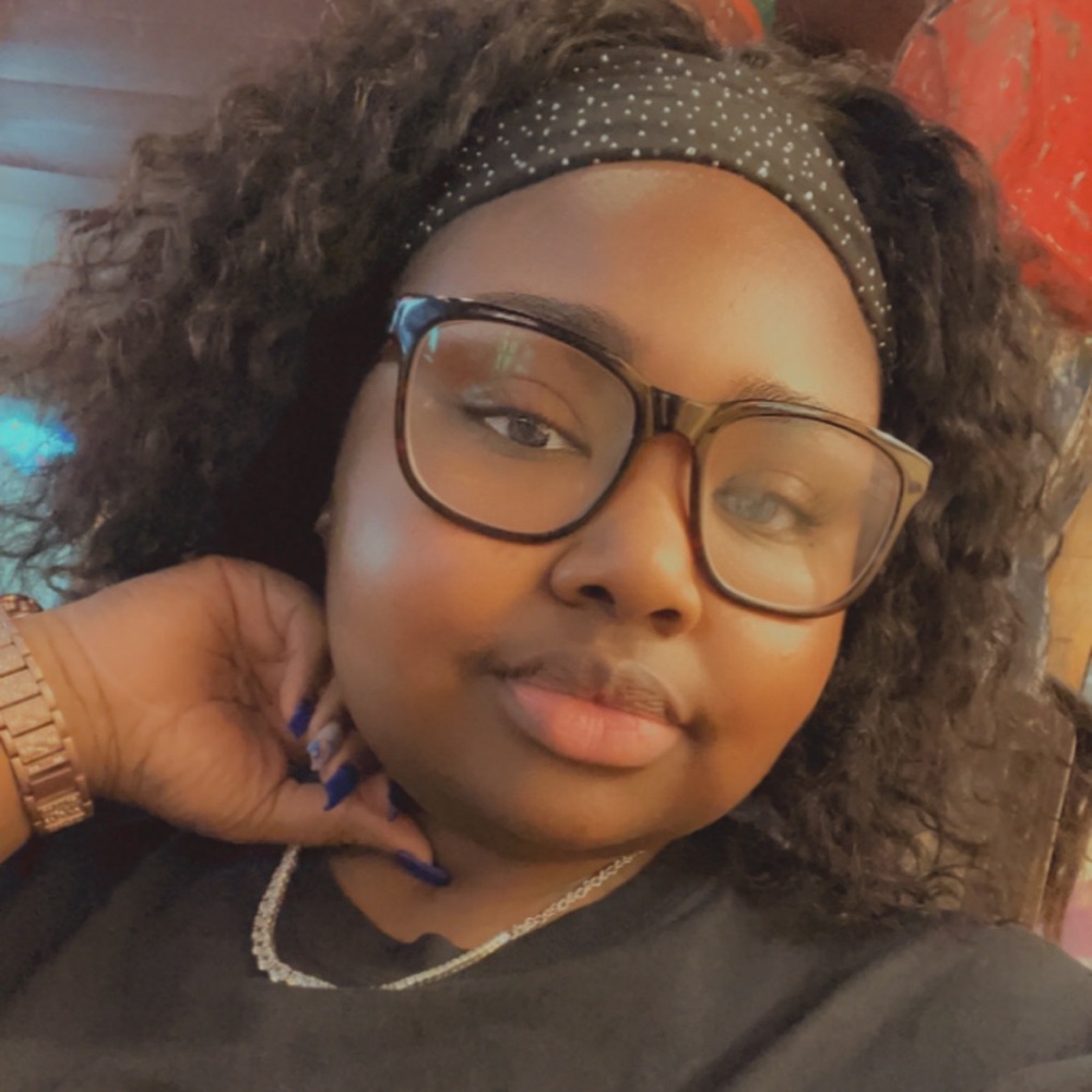 Meet your Posher, Corita